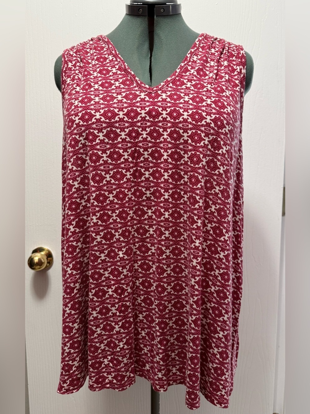 Lane Bryant Swing Tank Top Cinch Shoulder Red Print Flowy Sleeveless Size 18/20